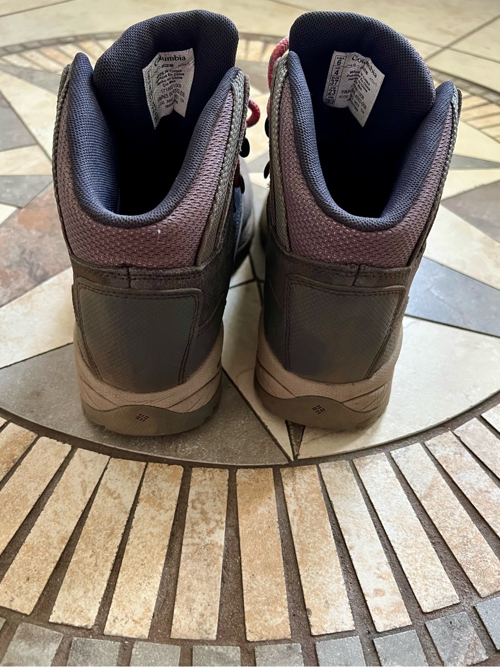 Columbia Newton Ridge Plus Waterproof Hiking Boots size 6 women - Picture 4 of 10